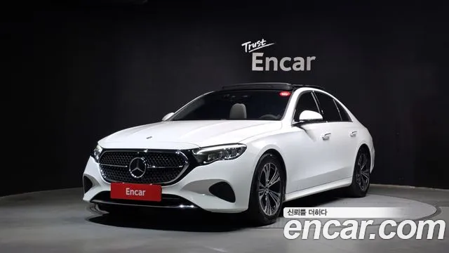 Mercedes-Benz E-Class 2024 — photo 1