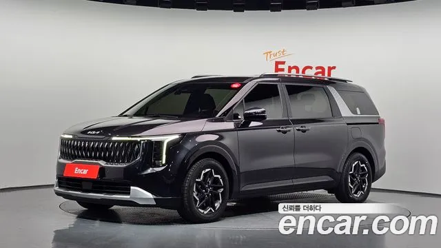 Kia Canival 2025 — photo 1