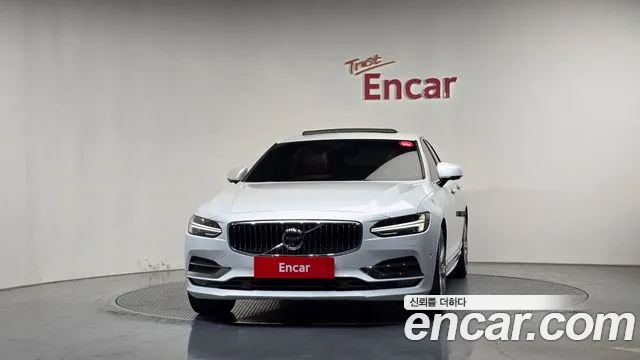 Volvo S90 2019 — photo 1