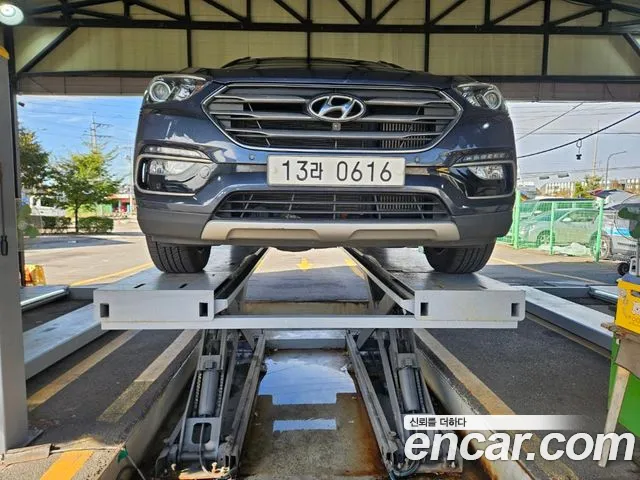 Hyundai Santafe 2016 — photo 1