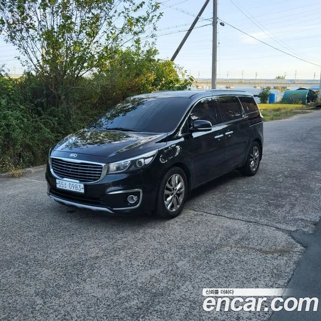 Kia Canival 2016 — photo 1