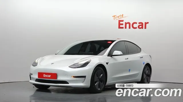 Tesla Model 3 2022 — photo 1