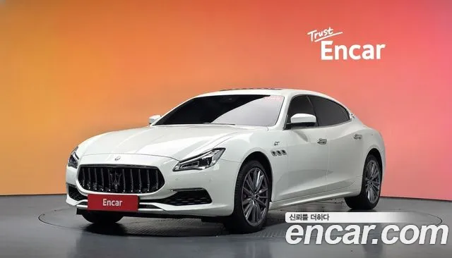 Maserati Quattroporte 2022 — photo 1