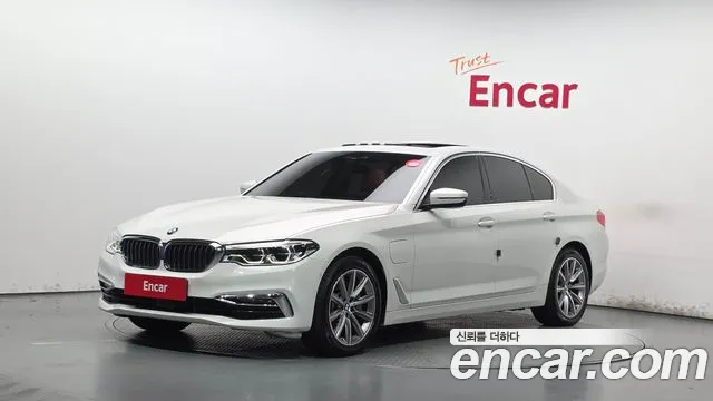 BMW 5-Series 2020 — photo 1