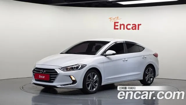 Hyundai AVANTE 2018 — photo 1