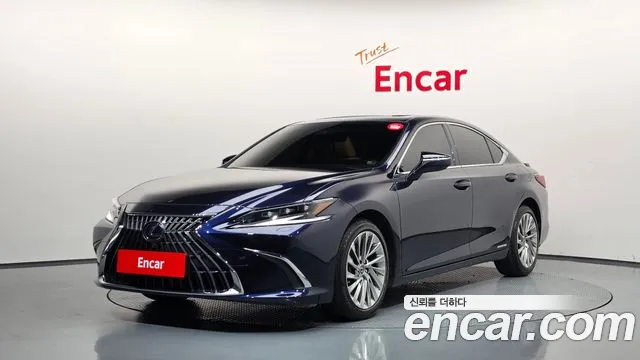 Lexus ES 2022 — photo 1