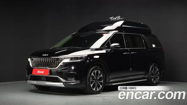 Kia Canival 2022 — photo 1