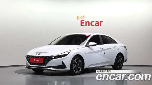 Hyundai AVANTE 2021 — photo 1