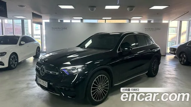 Mercedes-Benz GLC-Class 2025 — photo 1