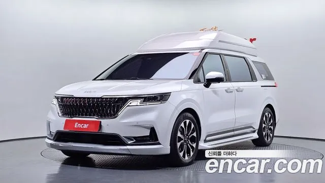 Kia Canival 2021 — photo 1