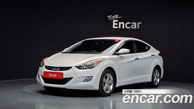 Hyundai AVANTE 2013 — photo 1