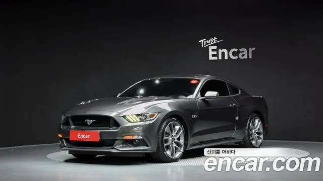 Ford Mustang 2016 — photo 1