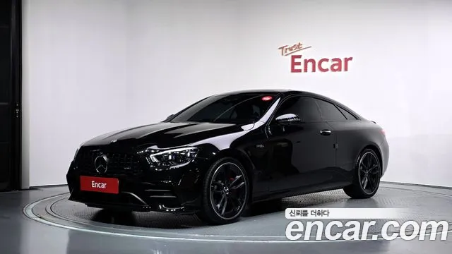 Mercedes-Benz E-Class 2023 — photo 1