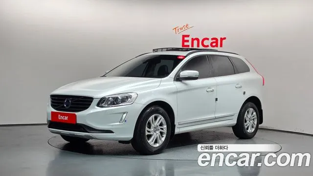 Volvo XC60 2017 — photo 1