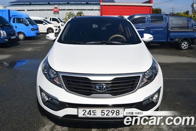 Kia Sportage 2011 — photo 1