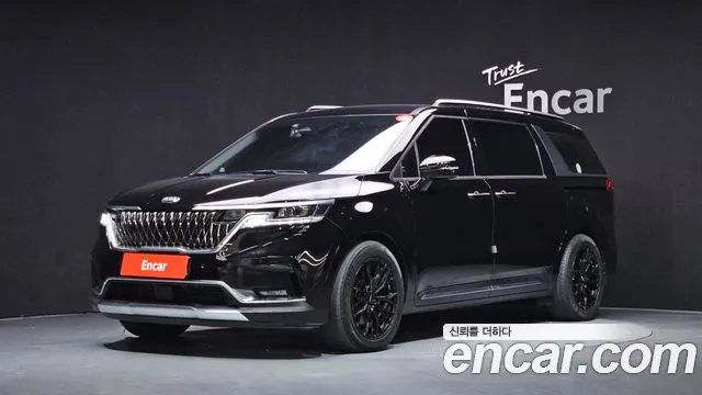 Kia Canival 2021 — photo 1