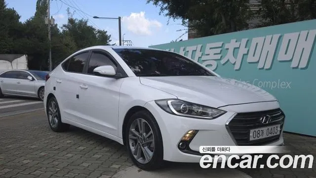 Hyundai AVANTE 2017 — photo 1