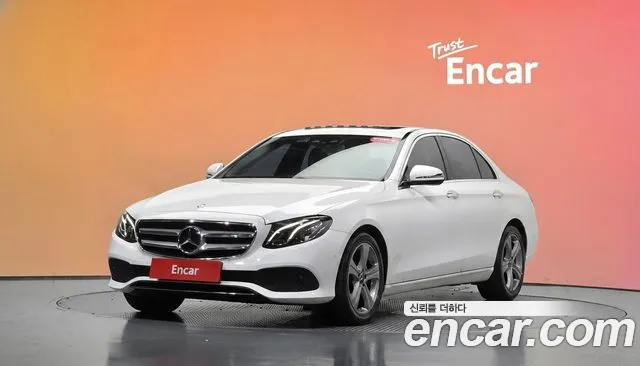 Mercedes-Benz E-Class 2017 — photo 1