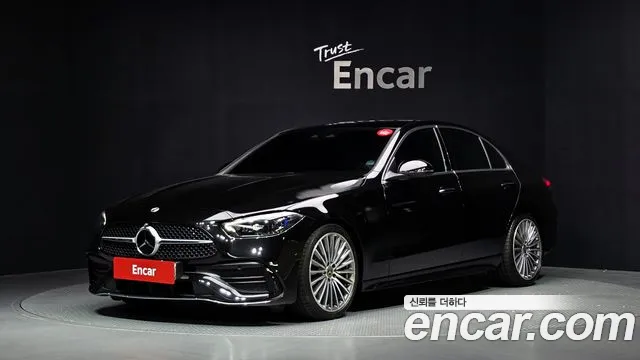 Mercedes-Benz C-Class 2023 — photo 1