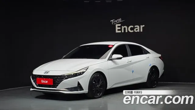 Hyundai AVANTE 2023 — photo 1