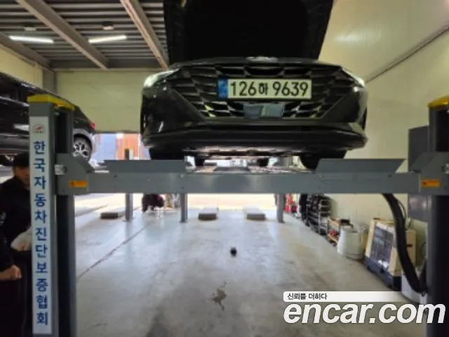 Hyundai AVANTE 2023 — photo 1