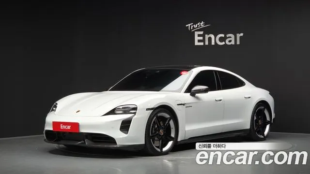 Porsche Taycan 2023 — photo 1