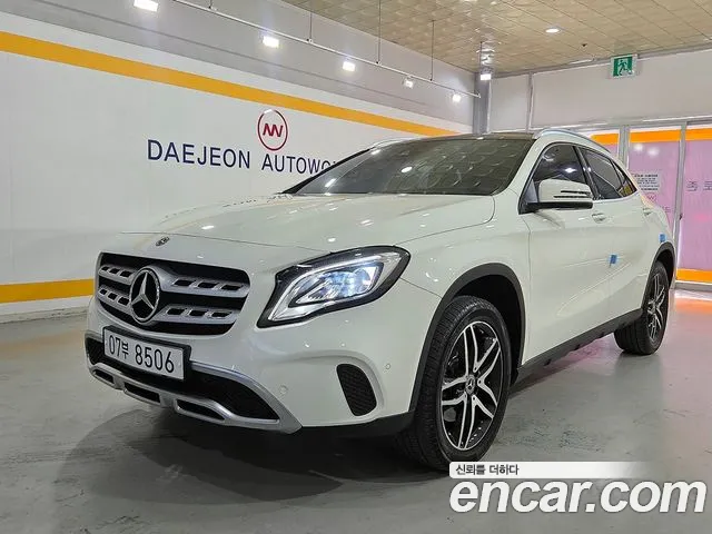 Mercedes-Benz GLA-Class 2018 — photo 1