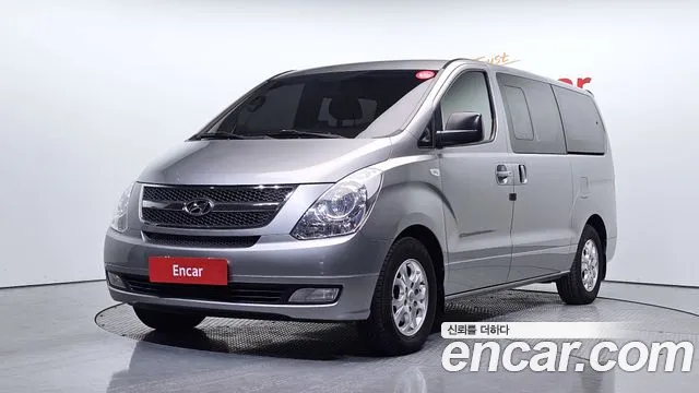 Hyundai Starex 2012 — photo 1