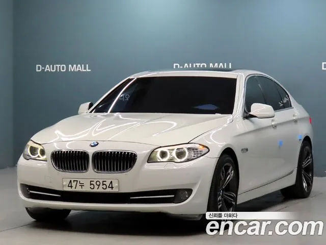 BMW 5-Series 2012 — photo 1