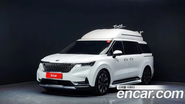Kia Canival 2021 — photo 1