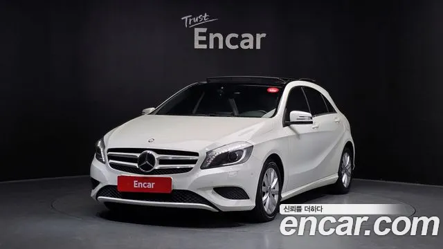 Mercedes-Benz A-Class 2015 — photo 1