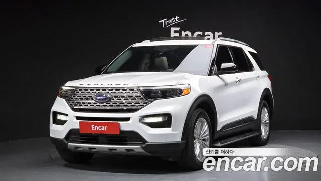 Ford Explorer 2020 — photo 1