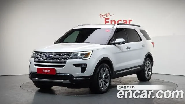 Ford Explorer 2018 — photo 1