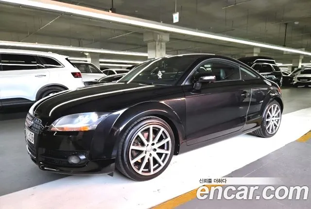 Audi TT 2010 — photo 1