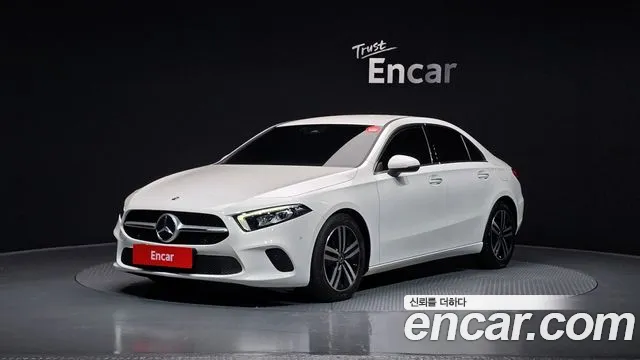 Mercedes-Benz A-Class 2023 — photo 1