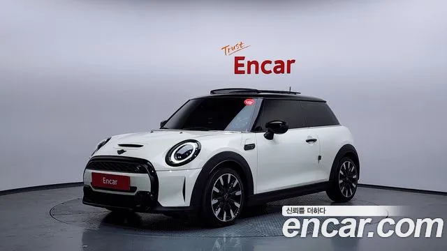 Mini Cooper 2022 — photo 1