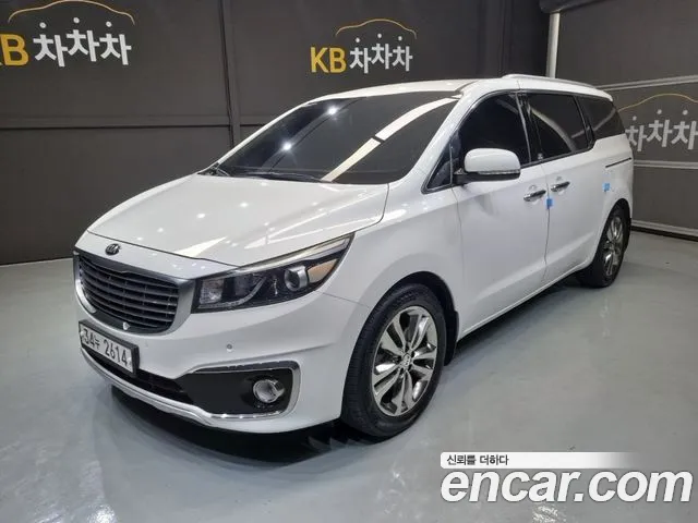 Kia Canival 2016 — photo 1