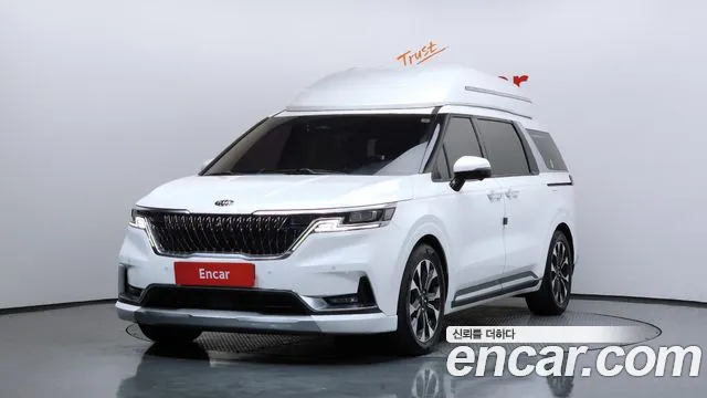 Kia Canival 2021 — photo 1