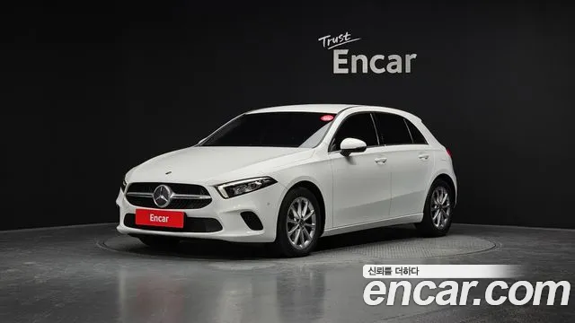 Mercedes-Benz A-Class 2019 — photo 1