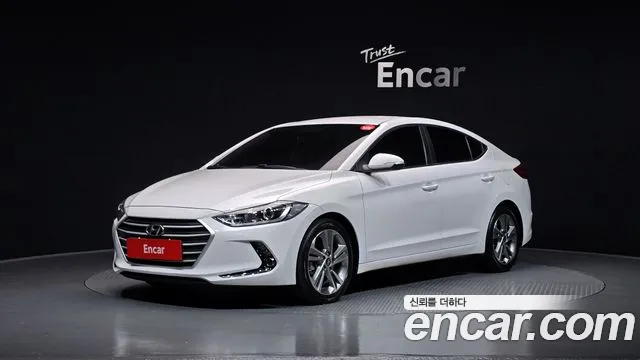 Hyundai AVANTE 2018 — photo 1