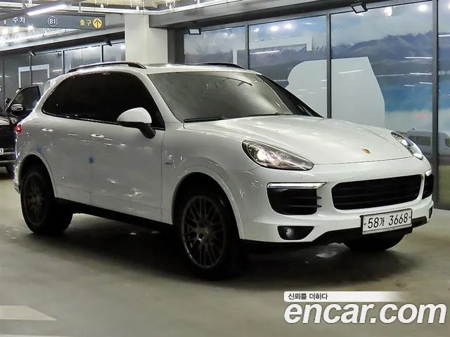 Porsche Cayenne 2017 — photo 1