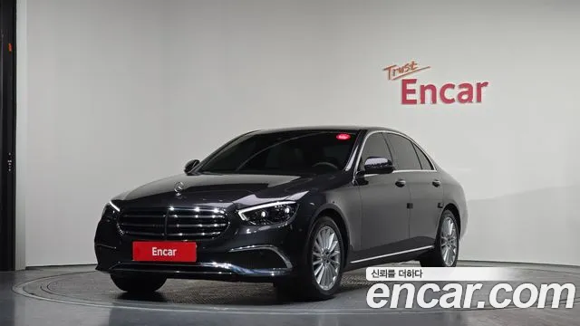 Mercedes-Benz E-Class 2021 — photo 1