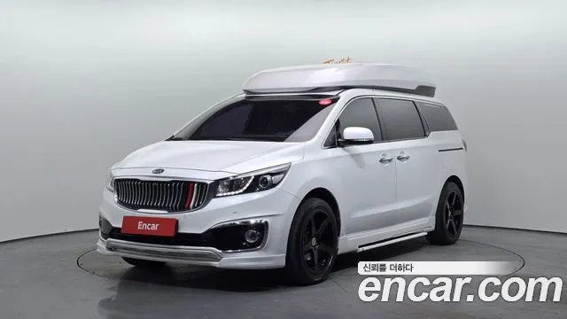Kia Canival 2016 — photo 1