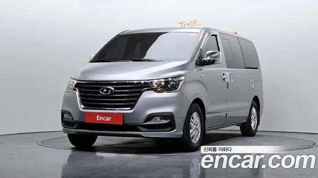 Hyundai Starex 2019 — photo 1