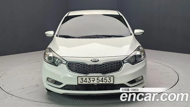 Kia K3 2015 — photo 1