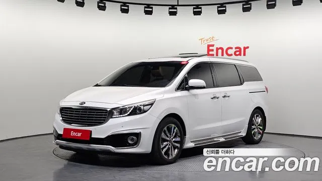 Kia Canival 2015 — photo 1