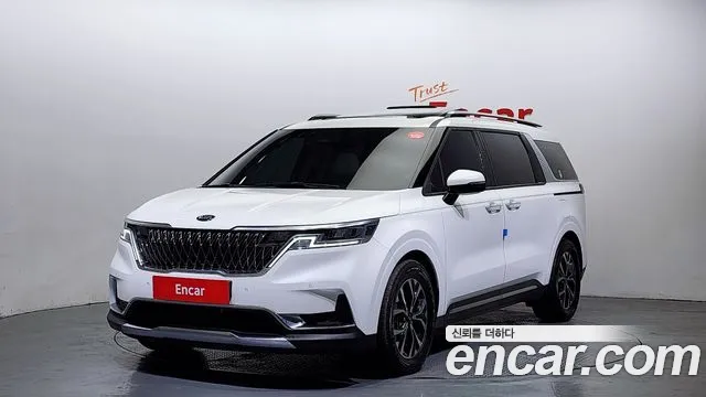 Kia Canival 2021 — photo 1