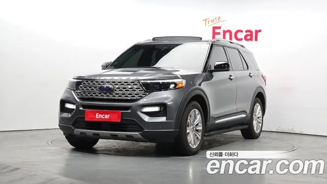 Ford Explorer 2021 — photo 1