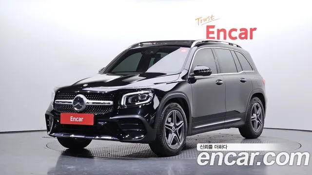 Mercedes-Benz GLB-Class 2021 — photo 1