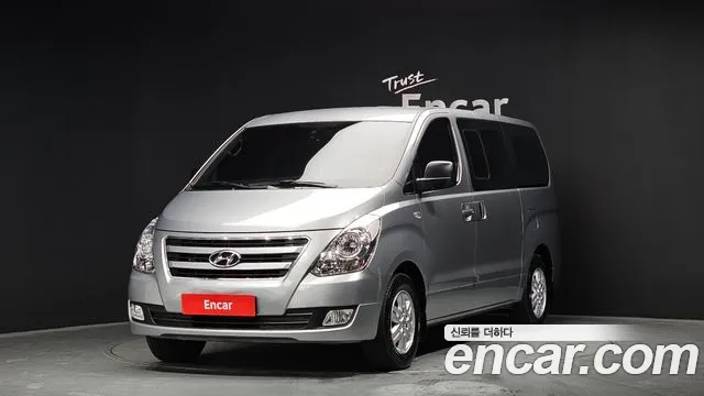 Hyundai Starex 2017 — photo 1